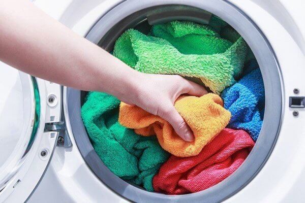 how to clean smelly towels