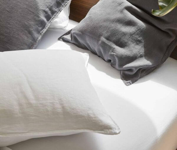Linen-bedding-made-from-European-flax
